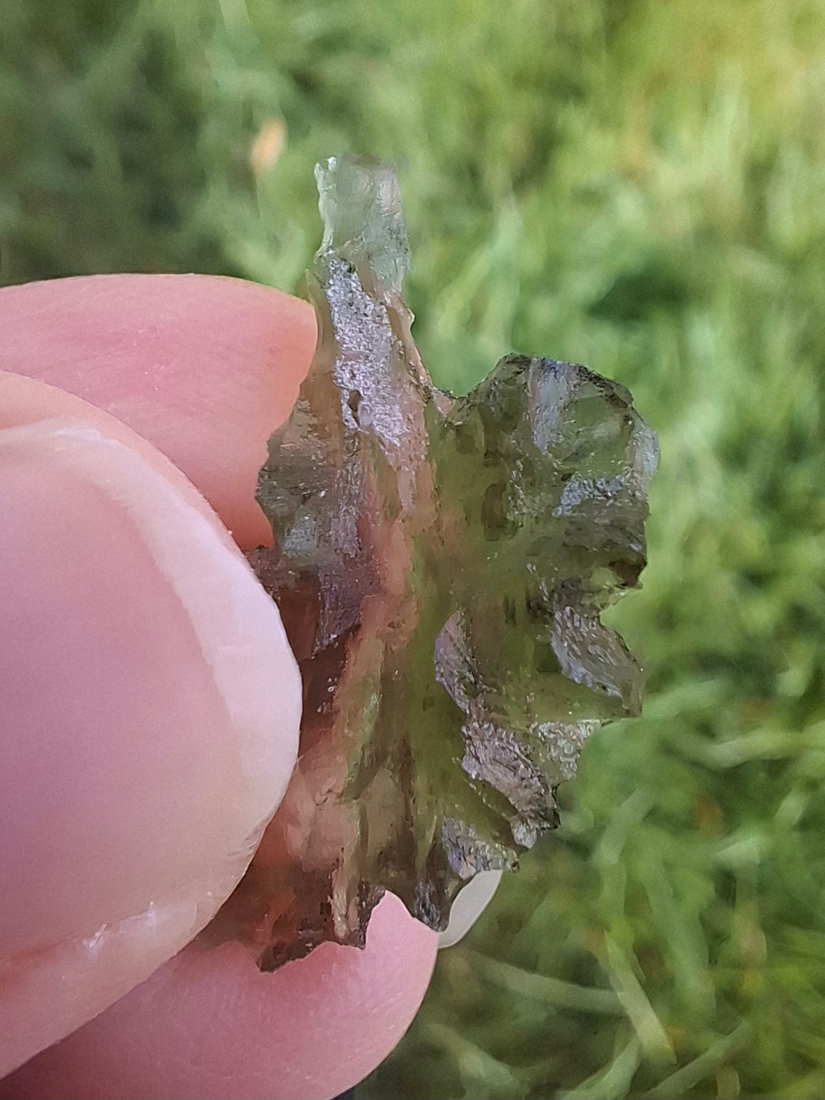 Moldavite Piece, JEZKOVNA BESEDNICE, 0.90g, Tektite (Ref: 1282)