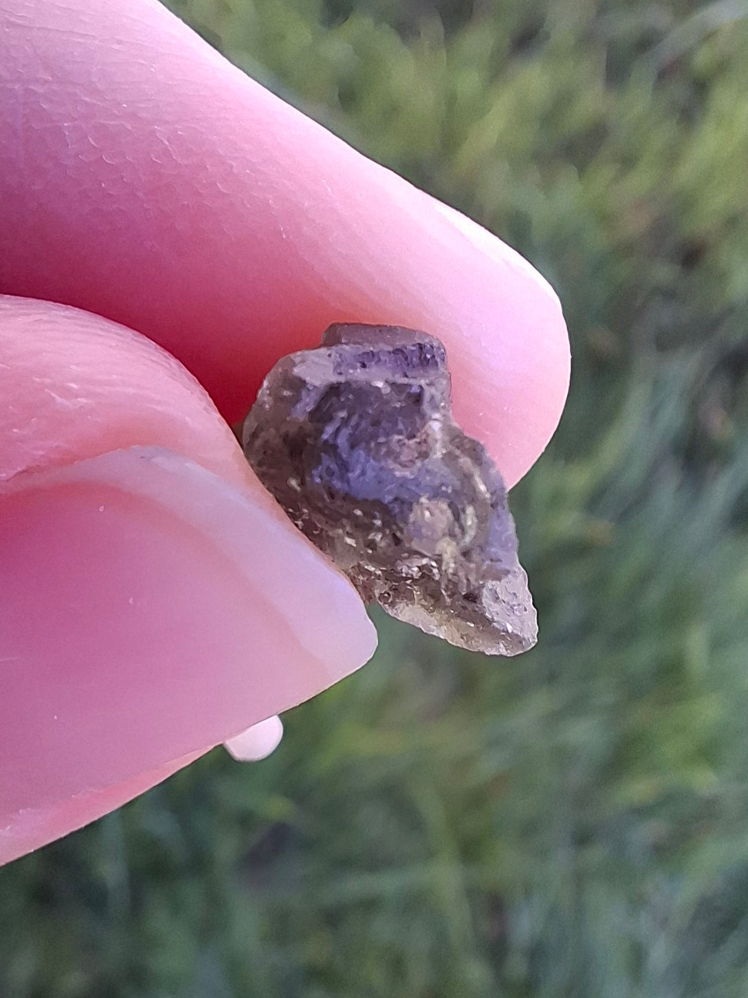 DRILLED, Moldavite Piece, 0.67g, Tektite (Ref: D21)