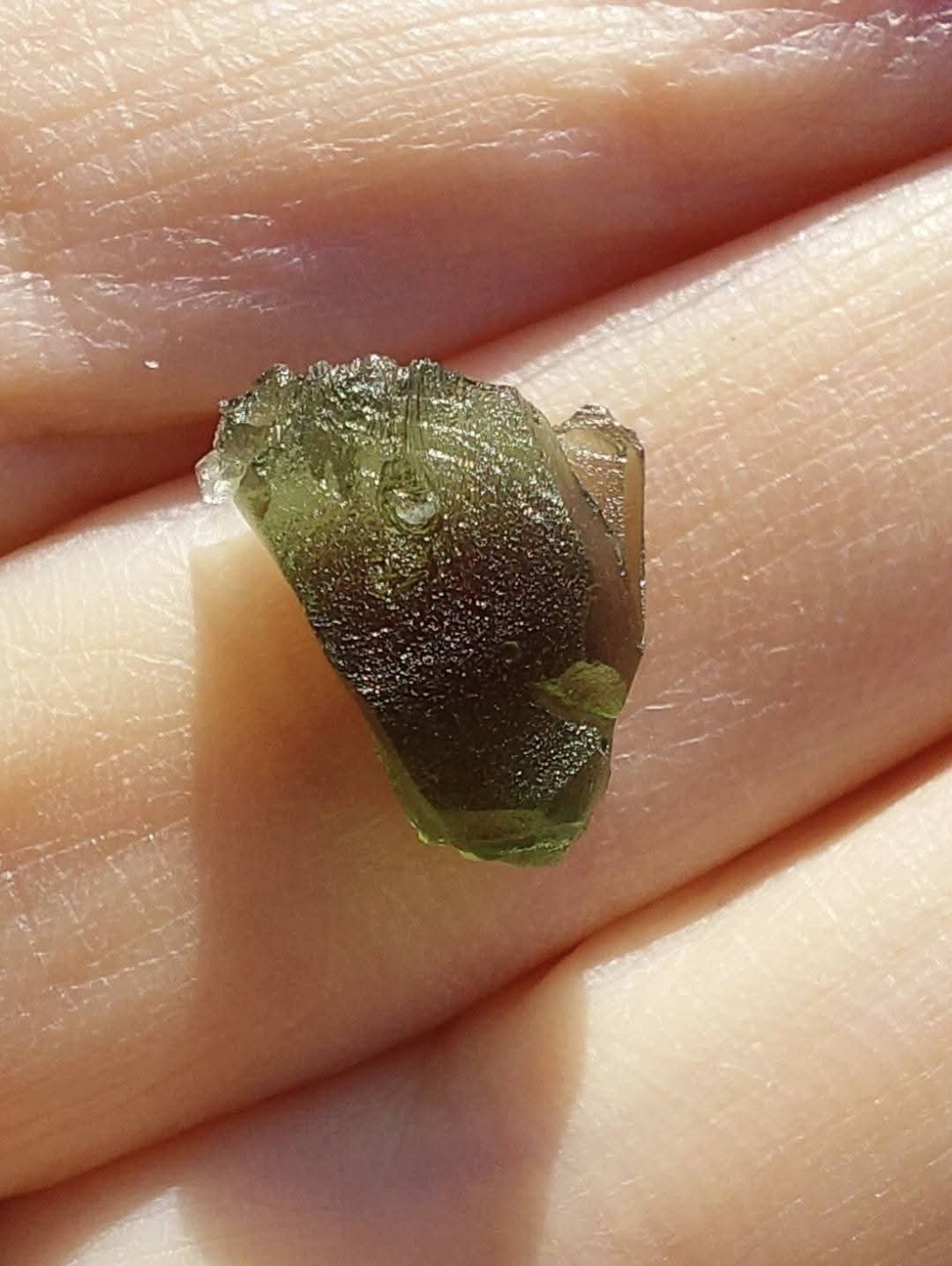 Moldavite Piece, 0.94g, Tektite (Ref: 937)