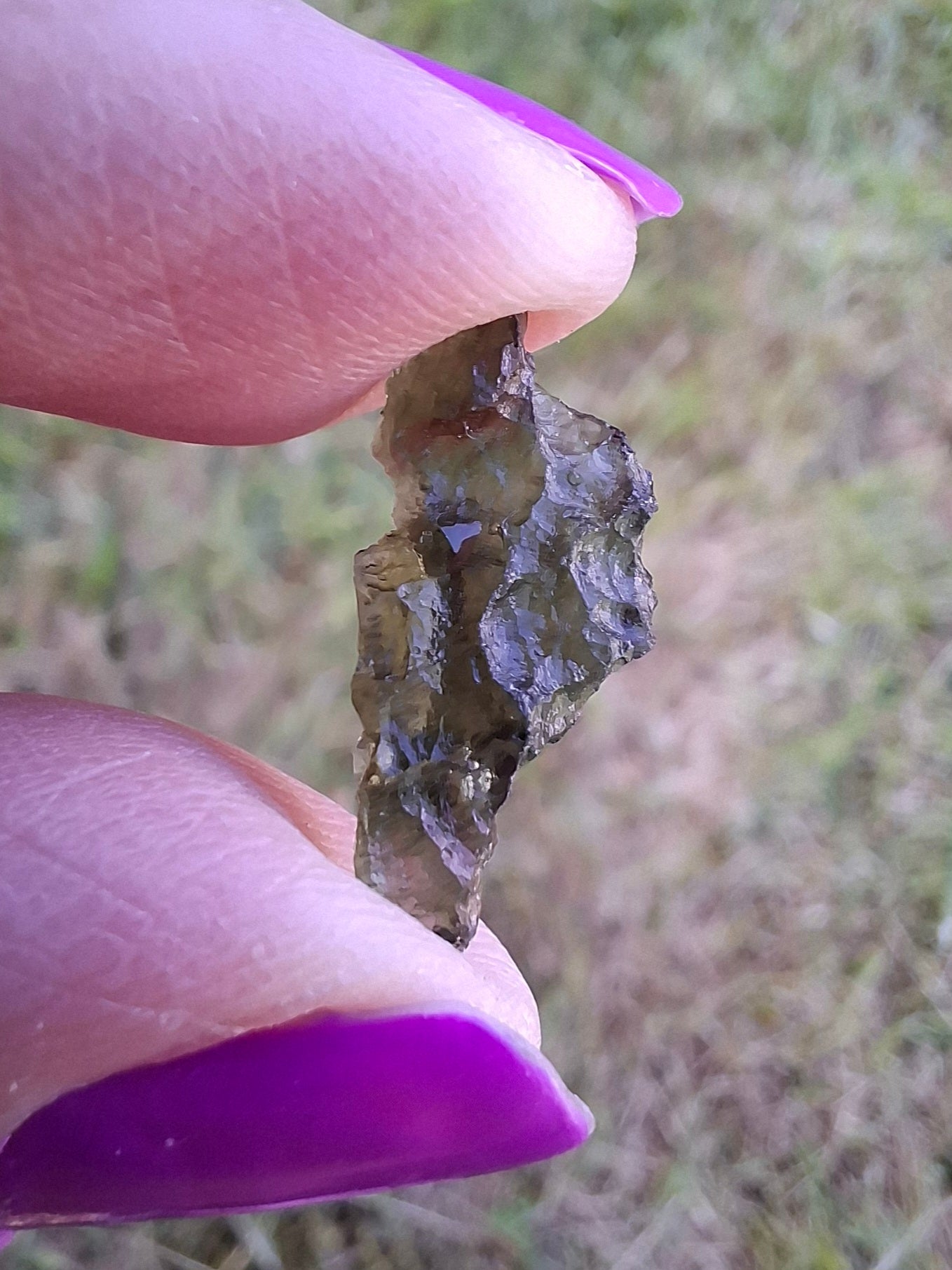 Moldavite Piece, 0.61g, Tektite (Ref: 1457)