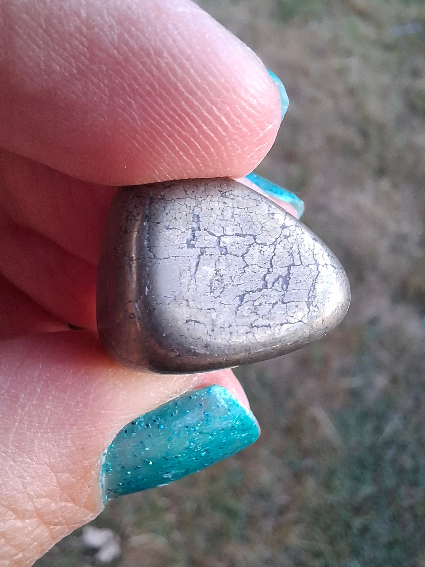 Apache Gold Tumble Stone, Crystal (Ref: T229)