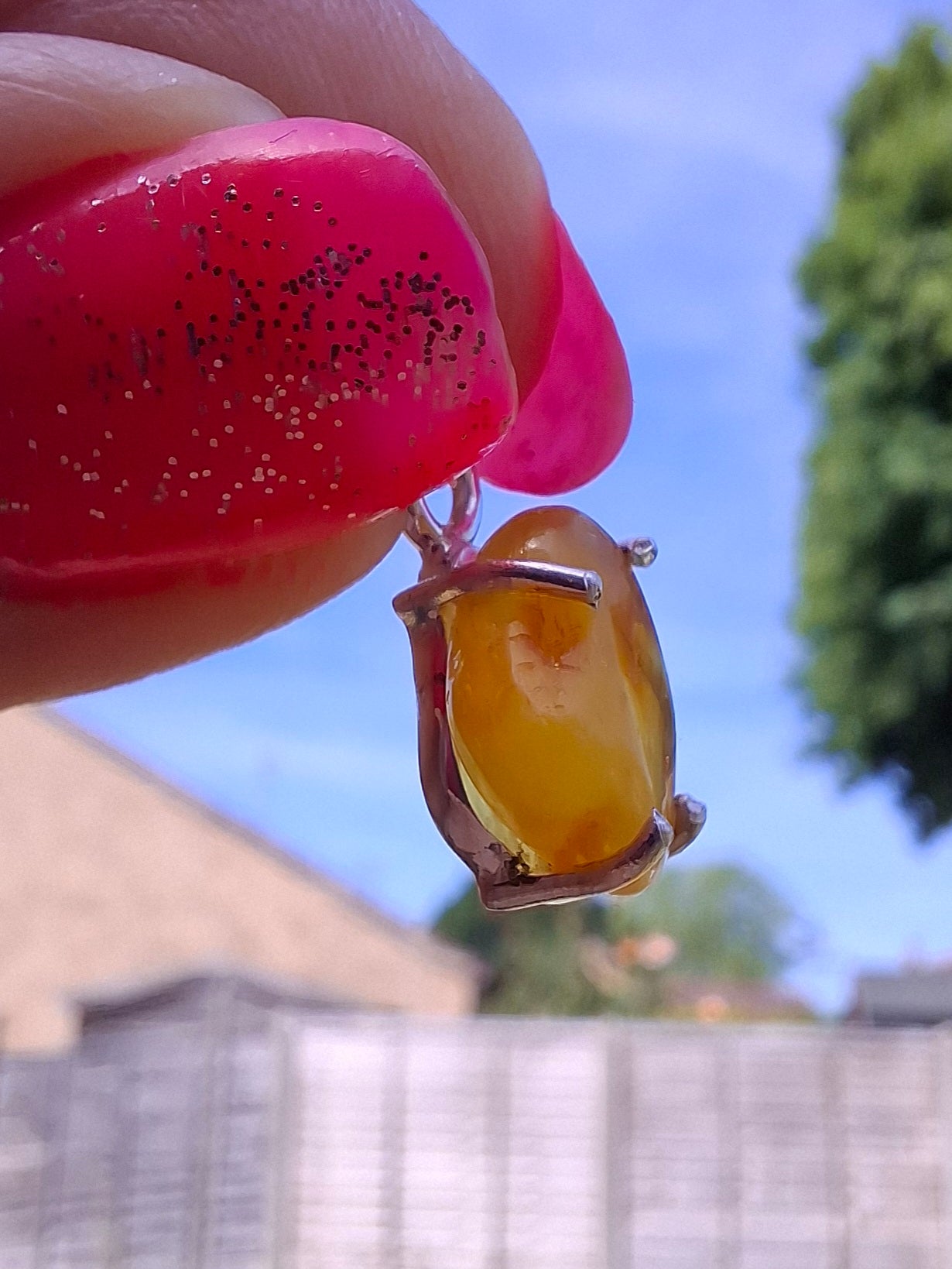 Baltic Amber Pendant, 925 Silver, Fossil (Ref: AP28)