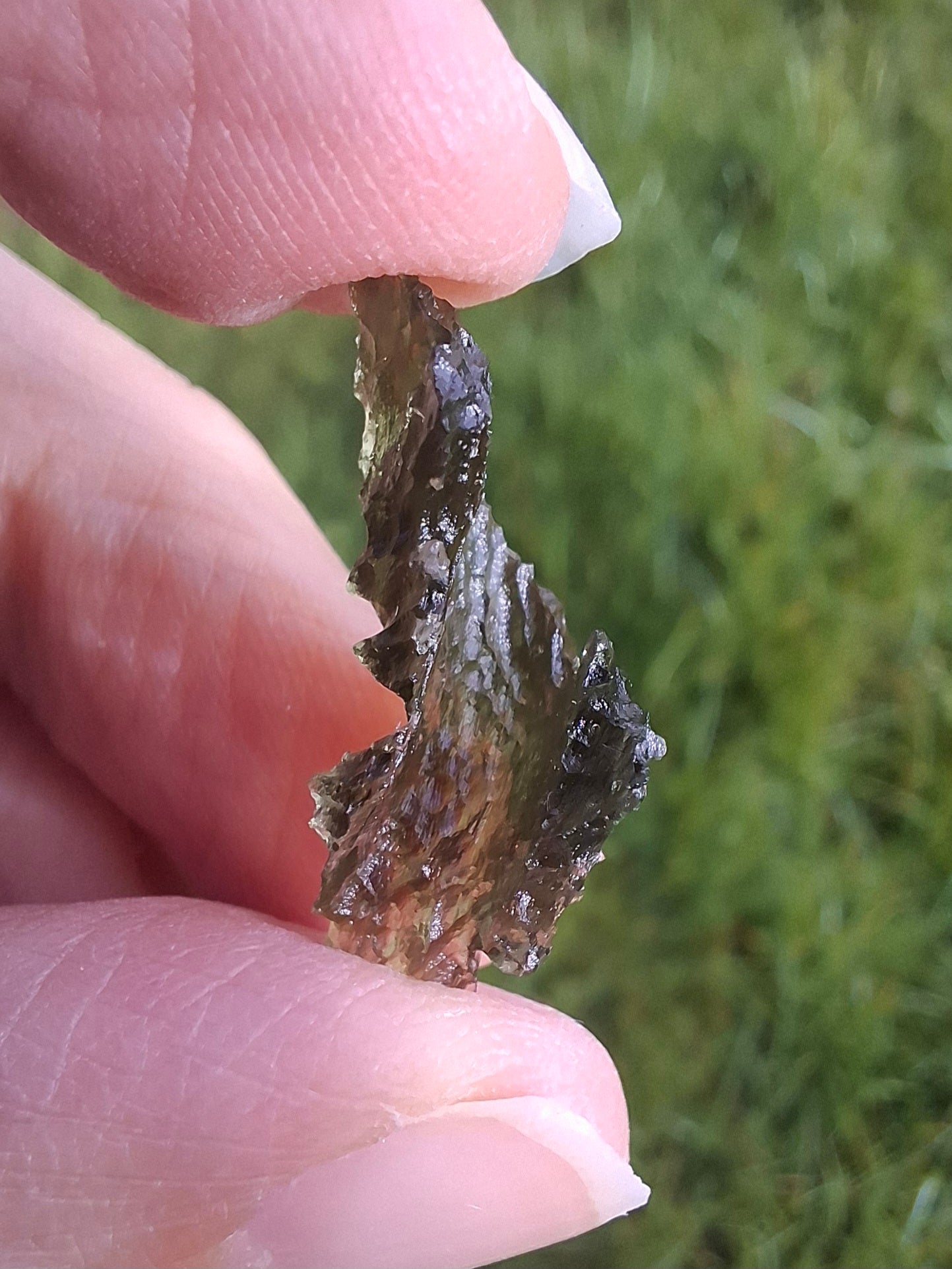 Moldavite Piece, JEZKOVNA BESEDNICE, 1.50g, Tektite (Ref: 1277)