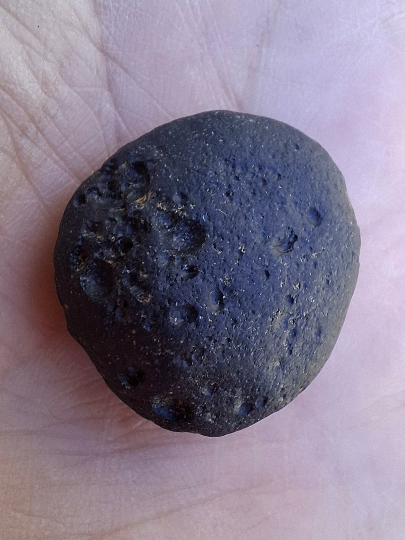 Philippinite (Rizalite), 7.48g, Tektite