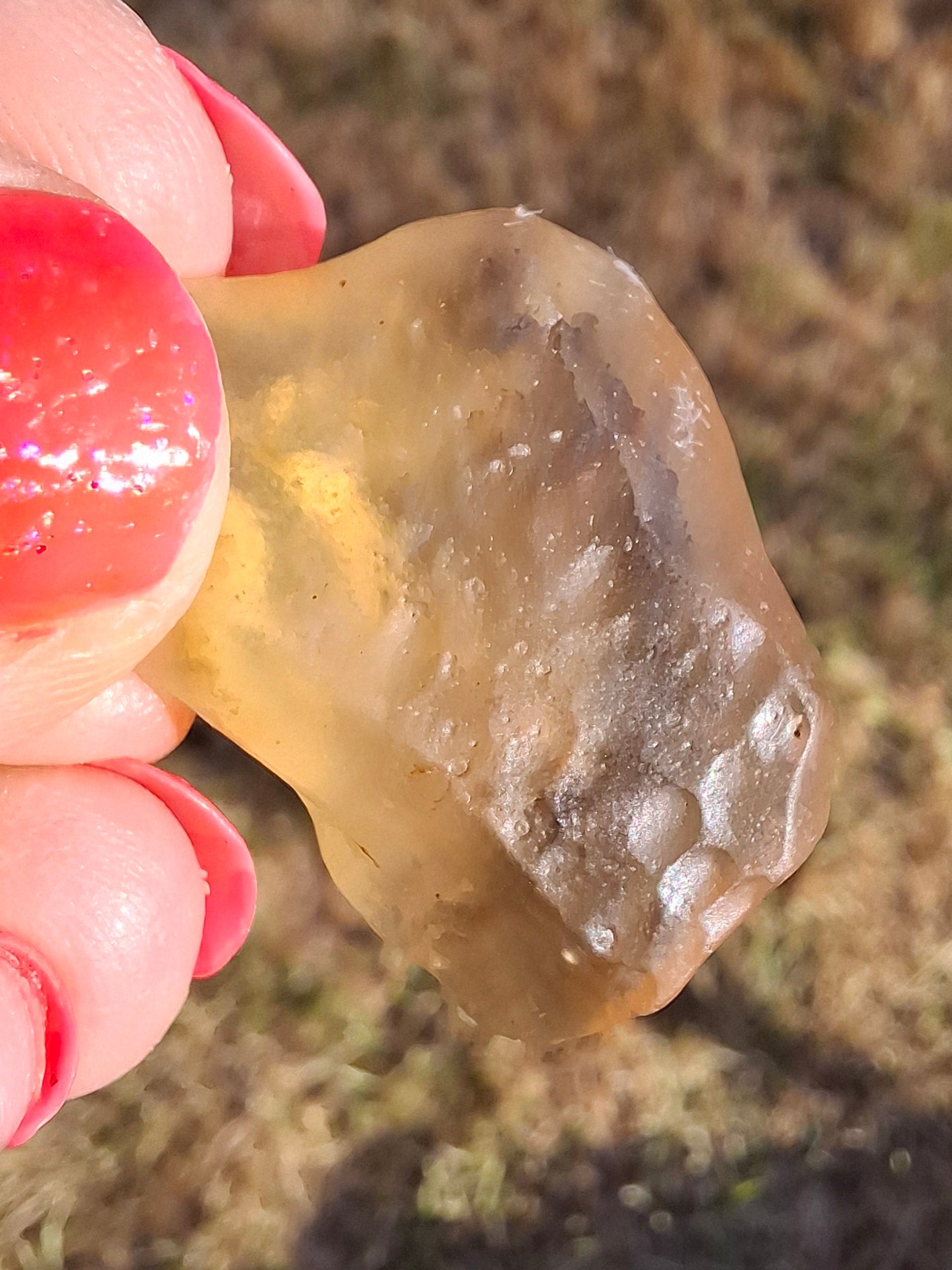 Libyan Desert Glass (darker) Piece, 7.73g, Tektite (Ref: L1374)