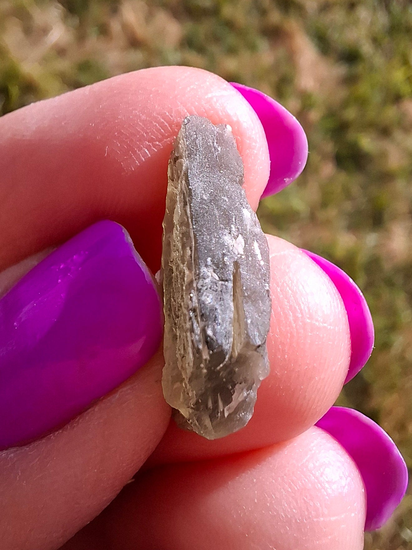 Moldavite Piece, 1.30g, Tektite (Ref: 1434)