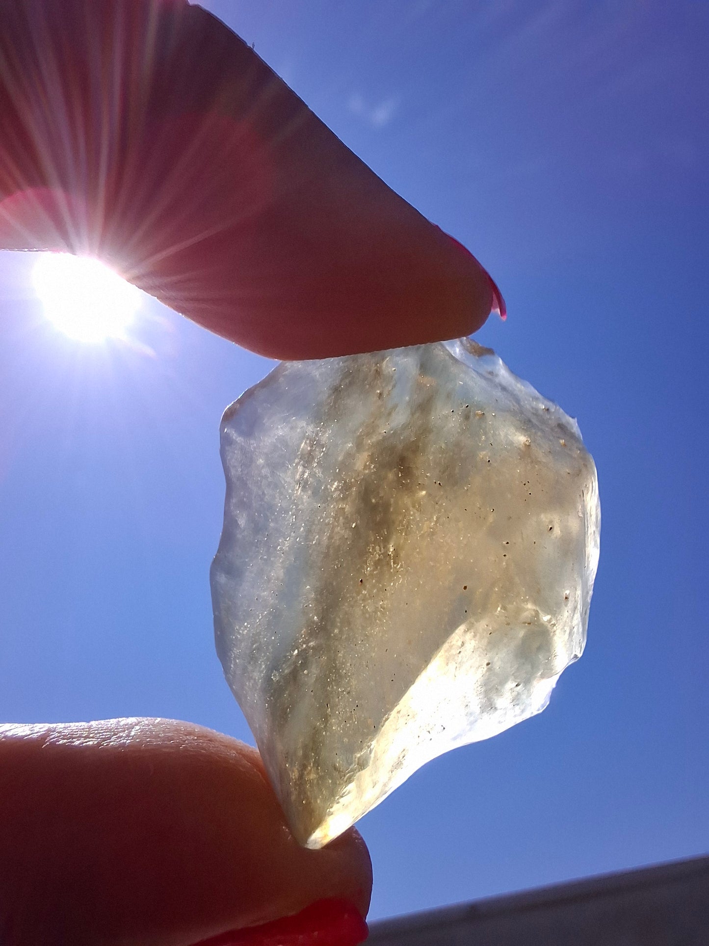 Libyan Desert Glass (darker) Piece, 12.00g, Tektite (Ref: L1377)