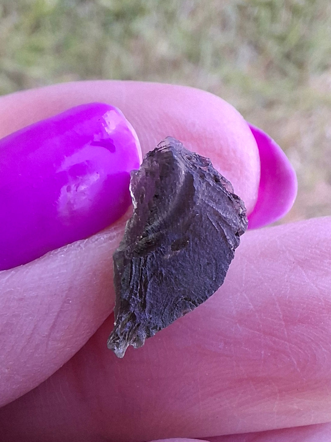 Moldavite Piece, 0.82g, Tektite (Ref: 1456)