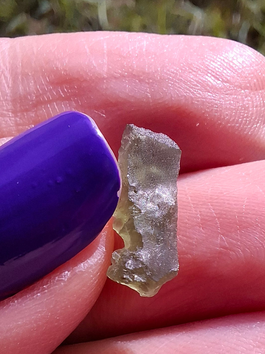 Moldavite Piece, 0.40g, Tektite (Ref: 1487)