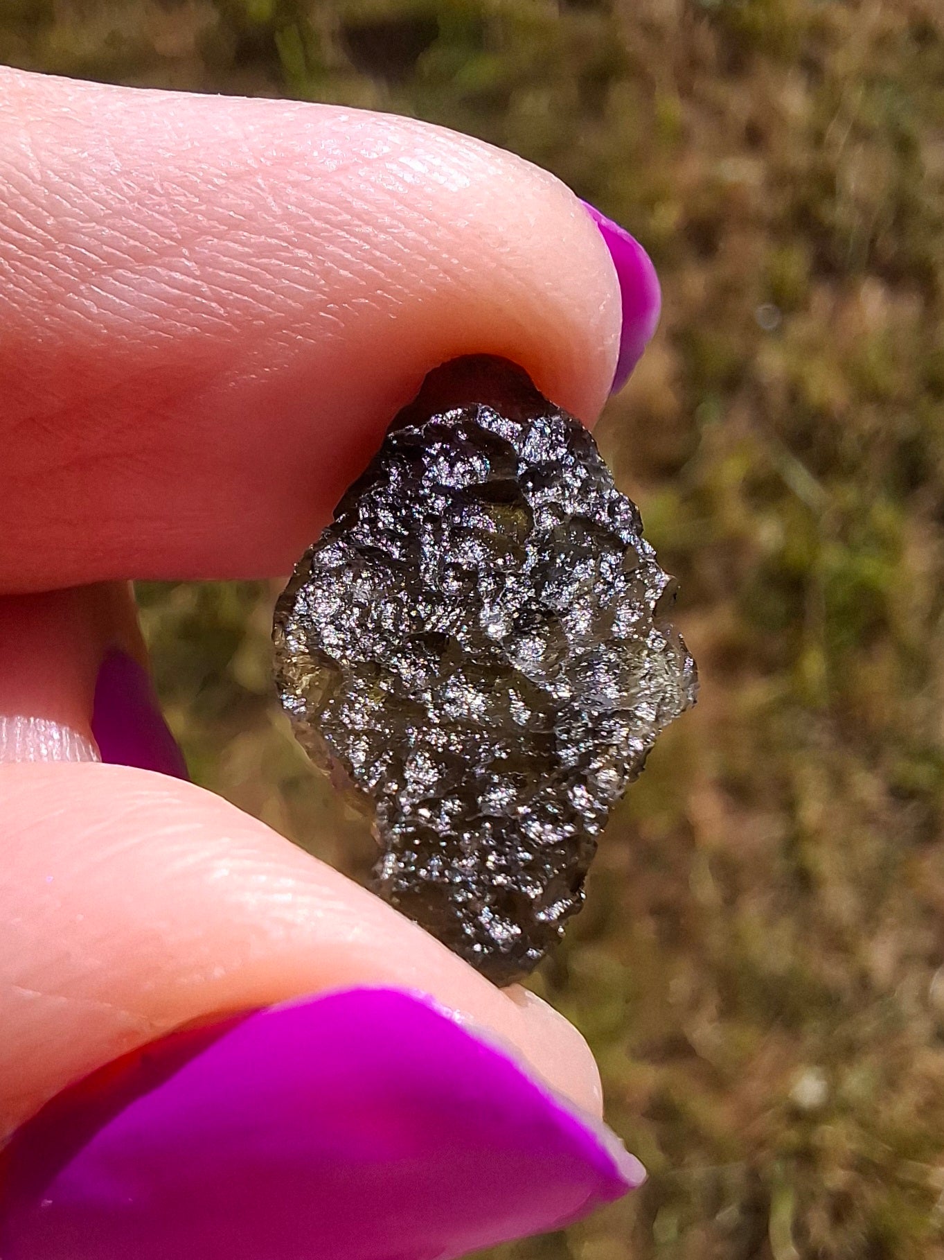 Moldavite Piece, 0.98g, Tektite (Ref: 1427)