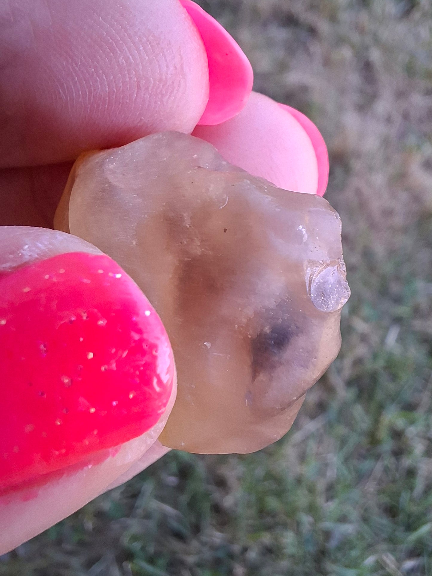 Libyan Desert Glass (darker) Piece, 10.32g, Tektite (Ref: L1376)