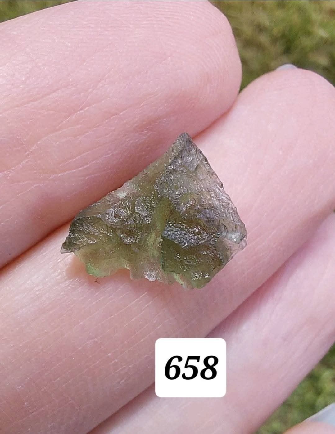 Moldavite Piece, 0.60g, Tektite (Ref: 658)