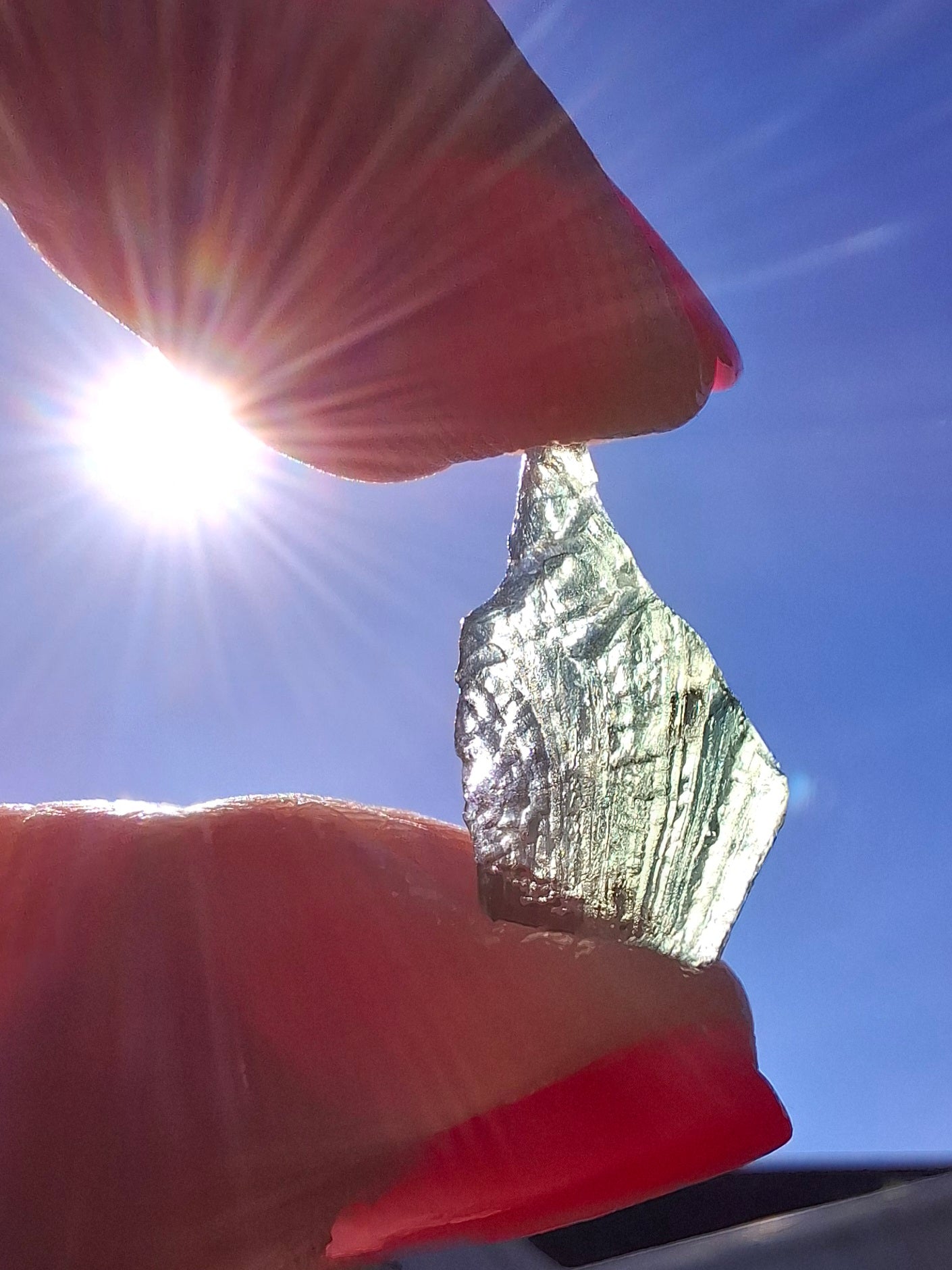Moldavite Piece, 0.65g, Tektite (Ref: 1404)