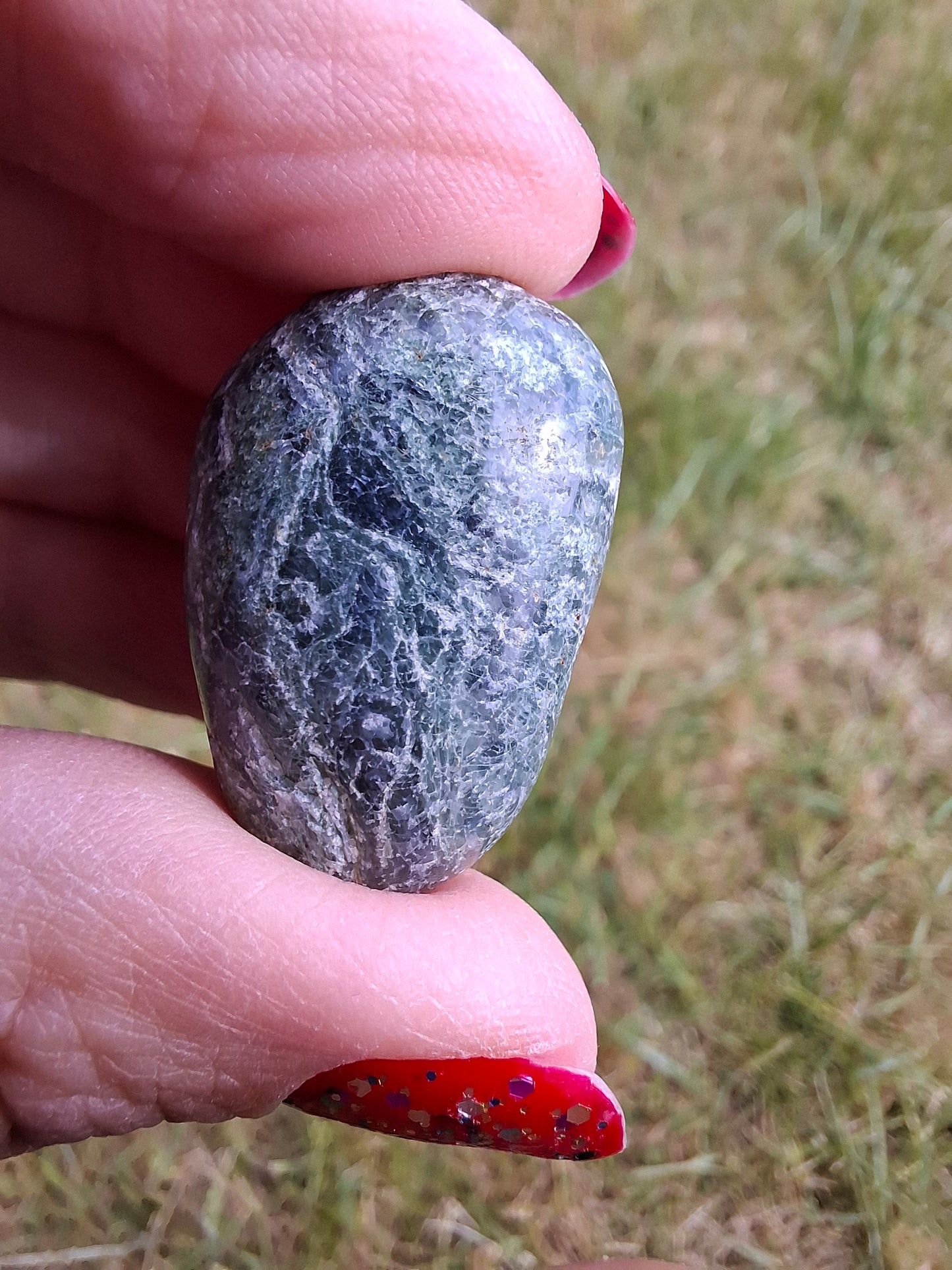 Green Moss Agate, Tumble Stone, Crystal (Ref: T169)