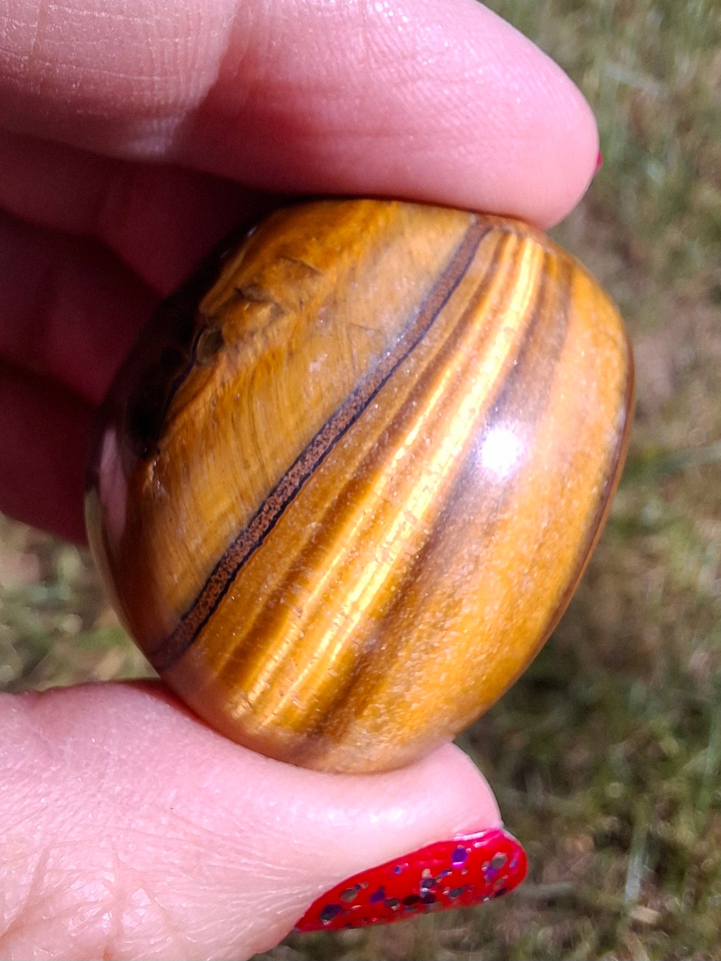 Tigers Eye, Tumble Stone, Crystal (Ref: T134)