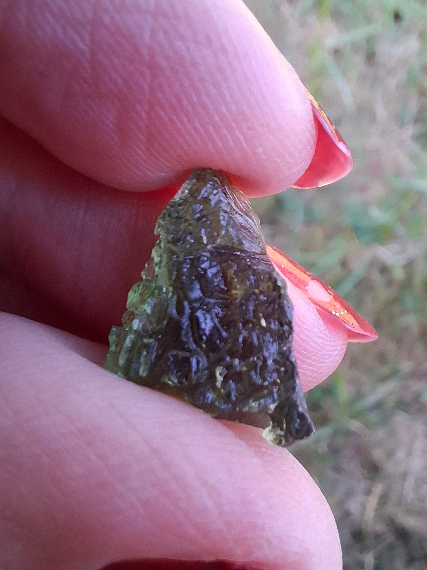 Moldavite Piece, 1.55g, Tektite (Ref: 1469)