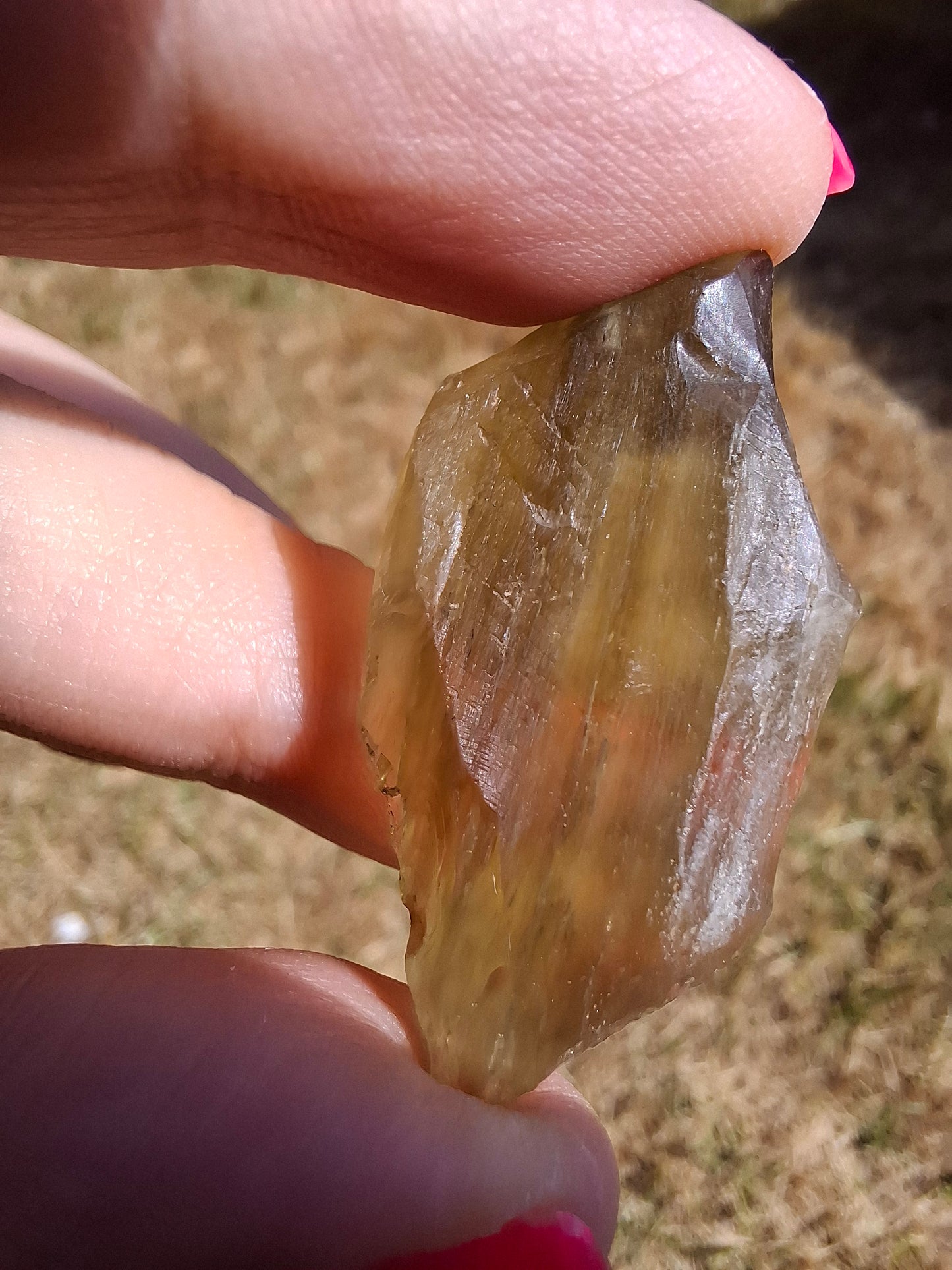 Libyan Desert Glass (darker) Piece, 8.34g, Tektite (Ref: L1370)