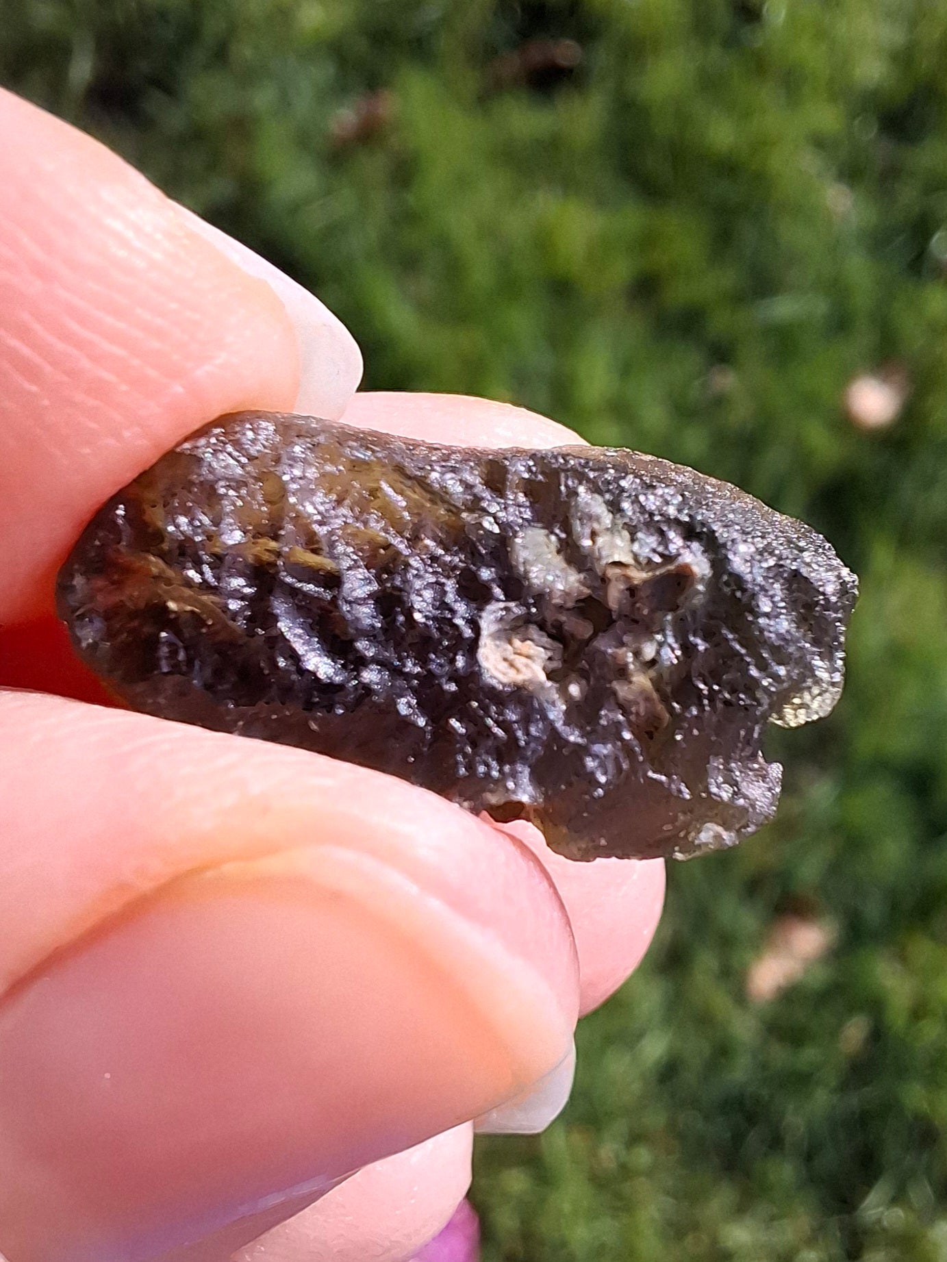 Moldavite Piece, 2.26g, Tektite (Ref: 1336)