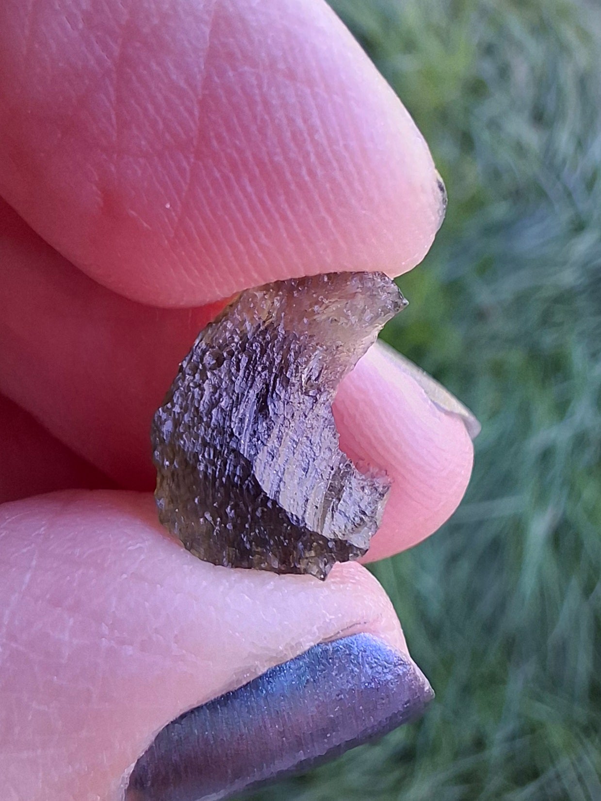 Moldavite Piece, 0.81g, Tektite (Ref: 1400)