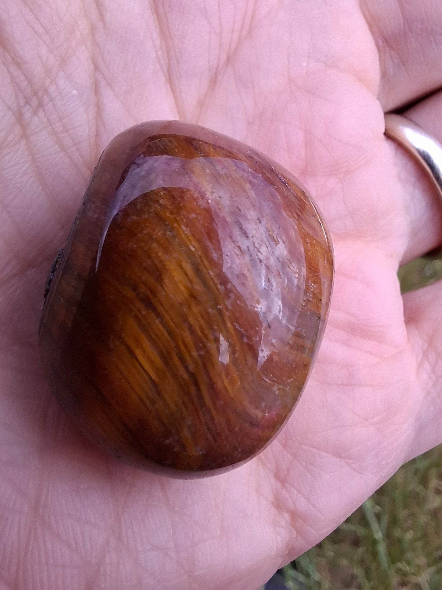 Tigers Eye, Tumble Stone, Crystal (Ref: T136)