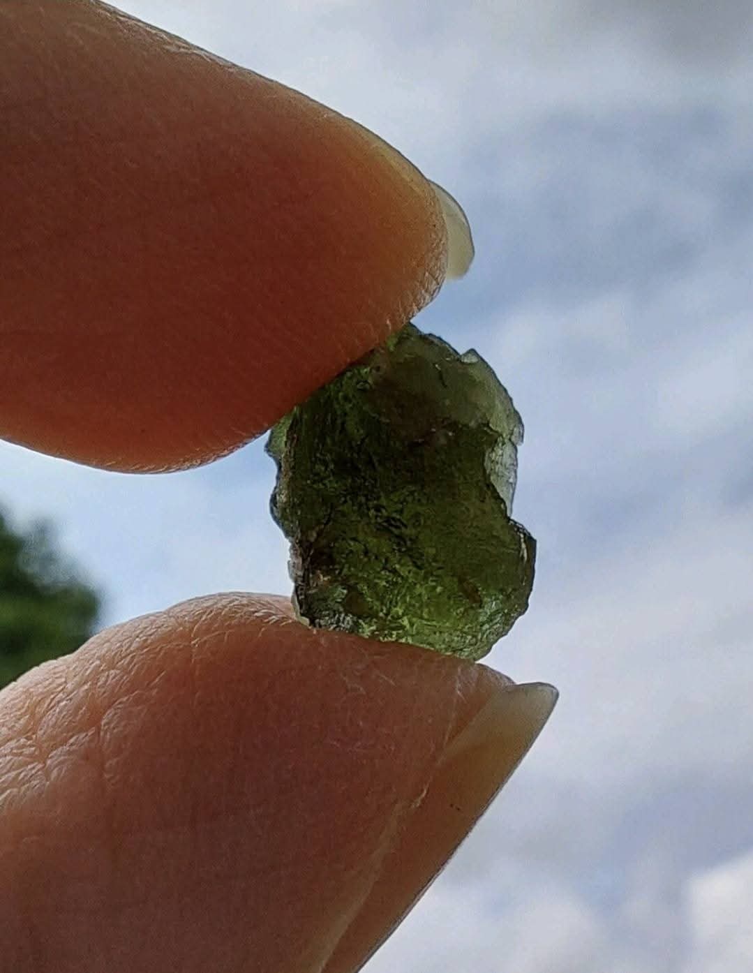 Moldavite Piece, 0.90g, Tektite (Ref: E209)