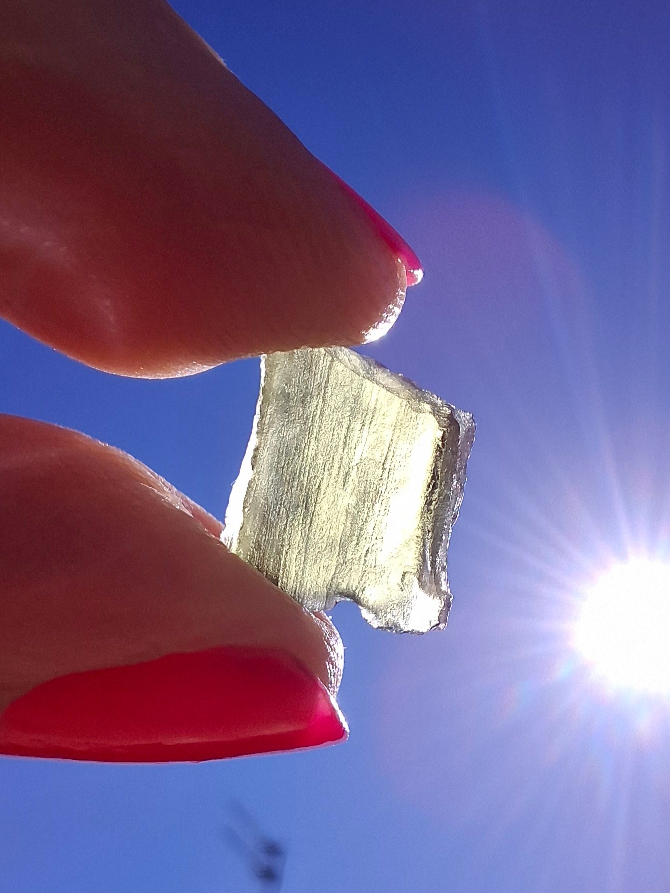 Moldavite Piece, 0.86g, Tektite (Ref: 1406)