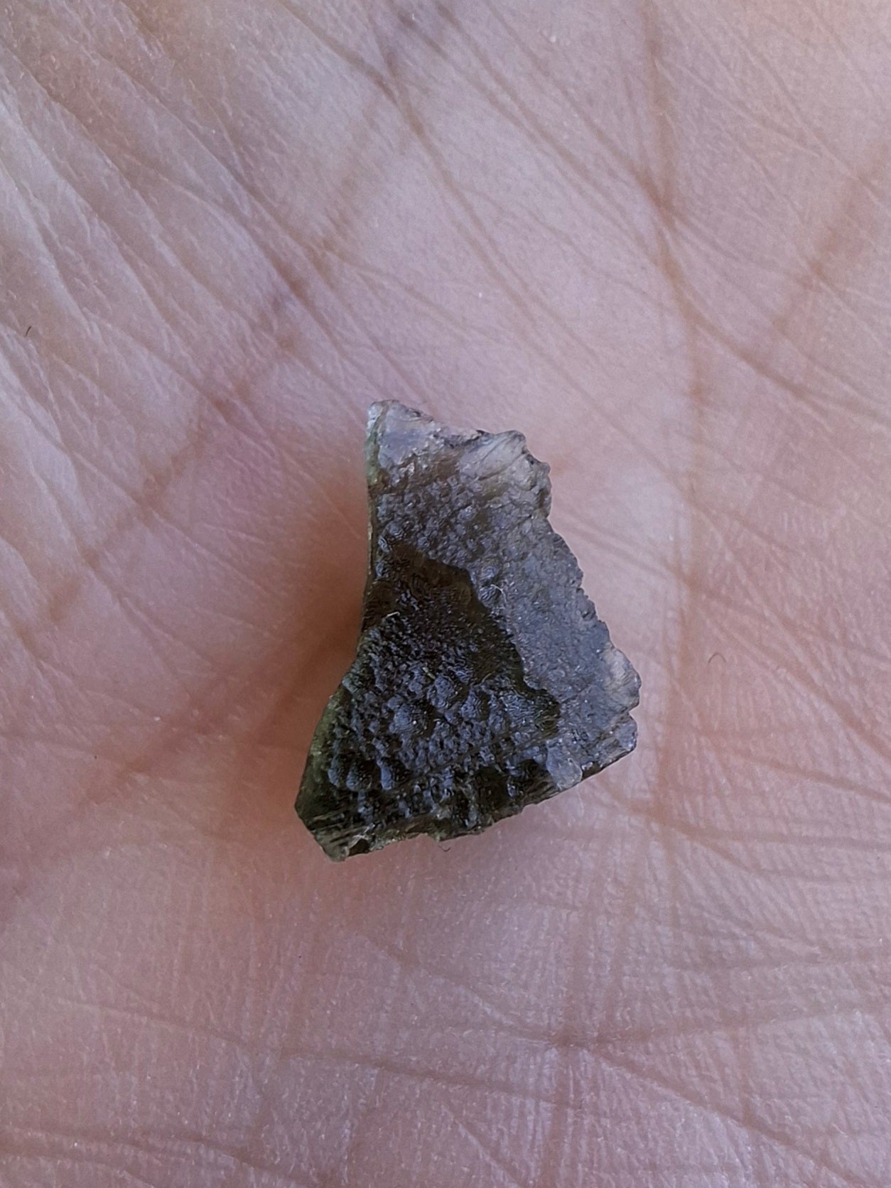 Moldavite Piece, 0.82g, Tektite (Ref: 1456)