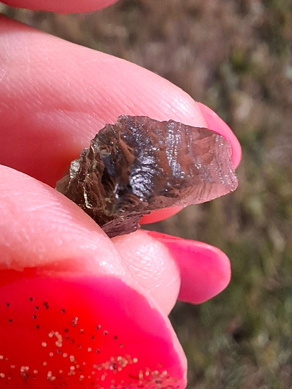 Moldavite Piece, 0.69g, Tektite (Ref: 1486)