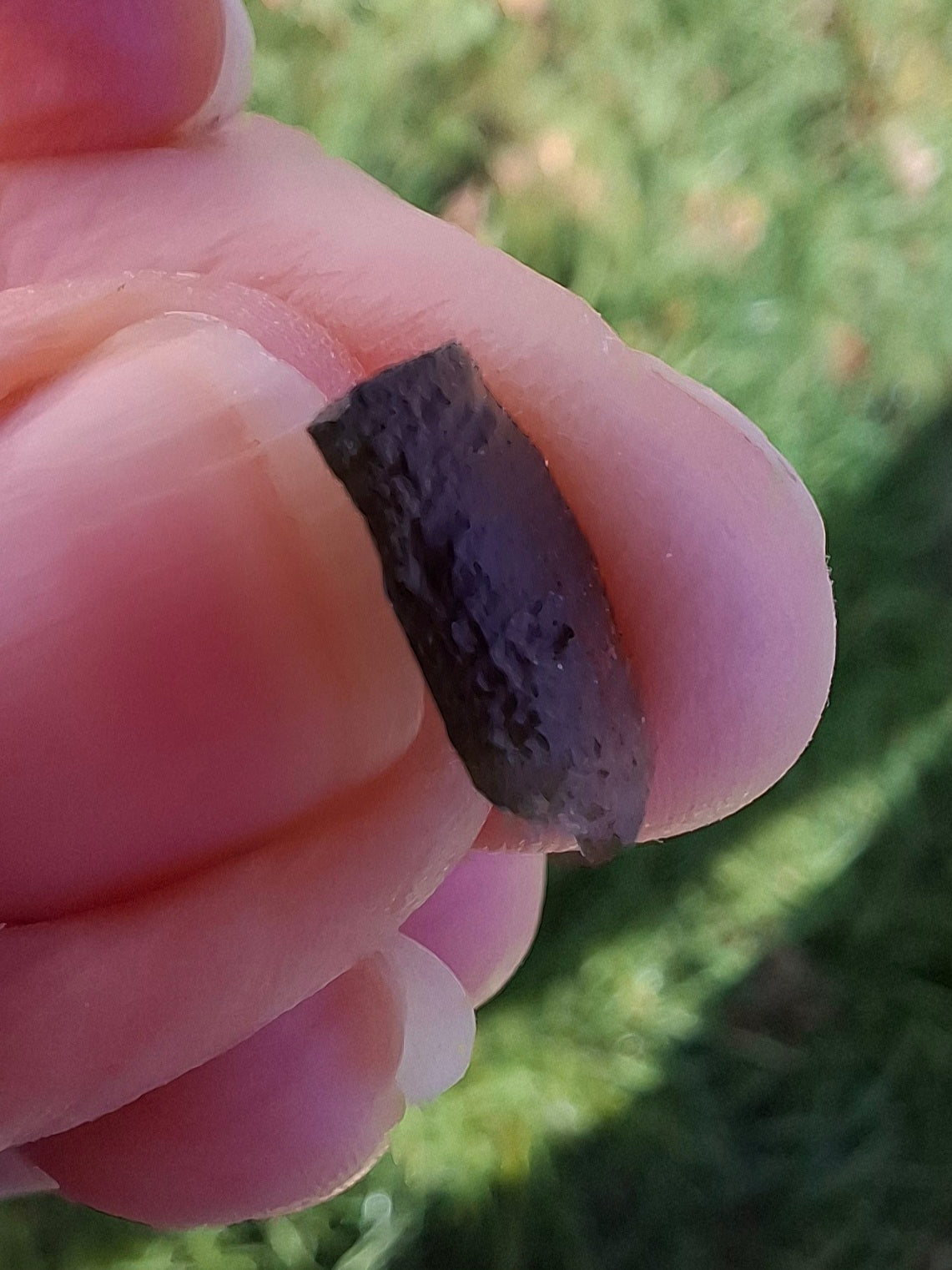 Moldavite Small Piece. 0.35g, Tektite (Ref: 1329)