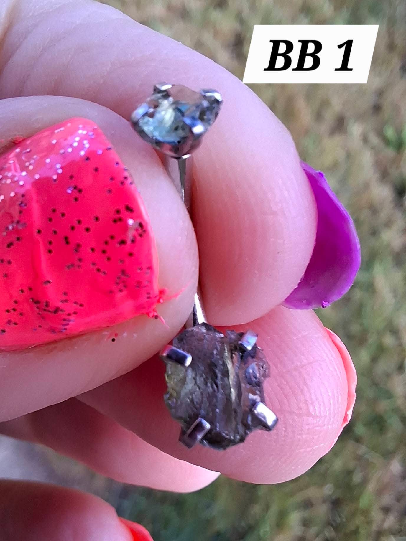 Moldavite (raw) BELLY BAR, 14G, Surgical Steel, Tektite (Ref: BB1)