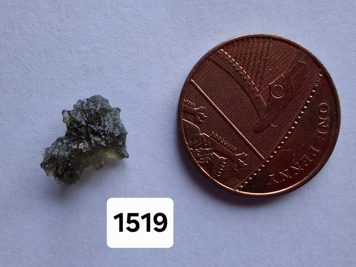 Moldavite Piece, 0.33g, Tektite (Ref: 1519)