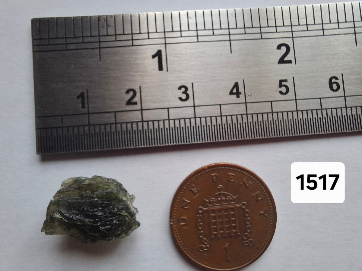 Moldavite Piece, 1.61g, Tektite (Ref: 1517)