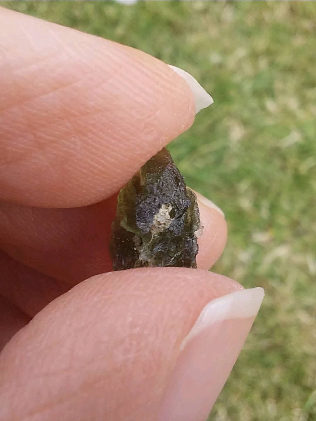 Moldavite Piece, 0.59g, Tektite (Ref: E168)