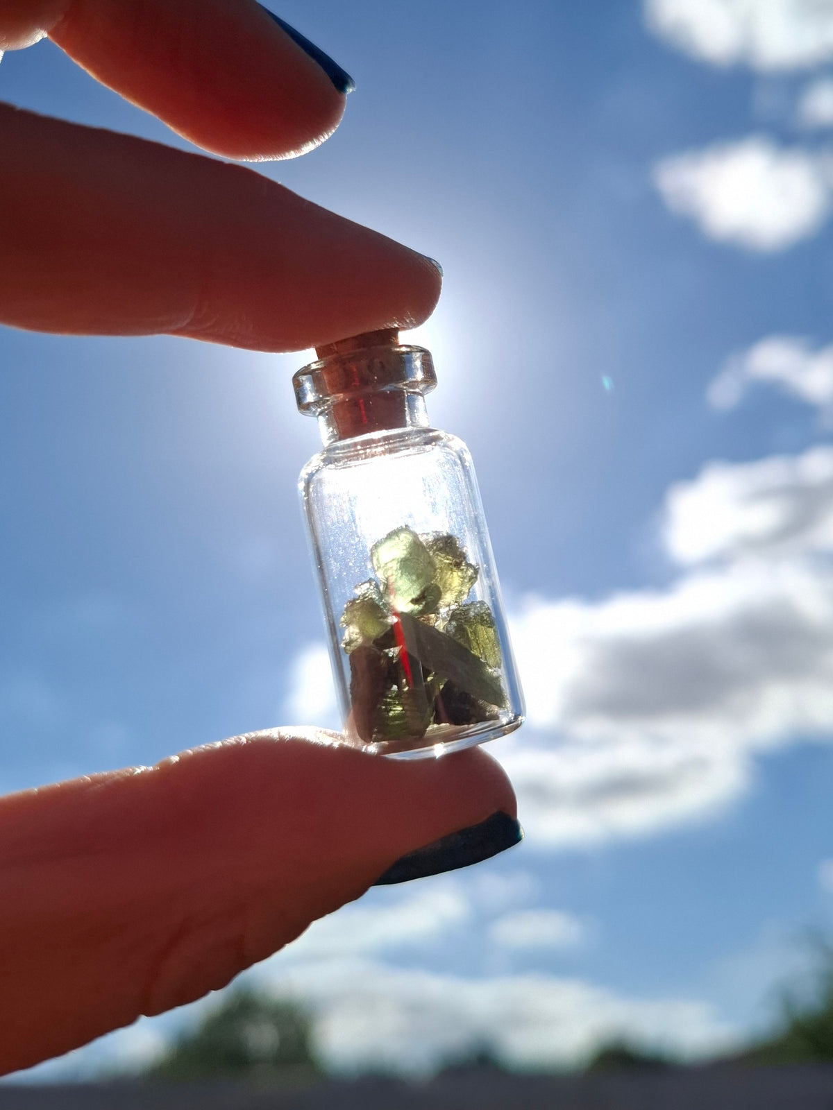 Moldavite Chips (2.00g) in 3ml Bottle, Tektite (Ref: B43)
