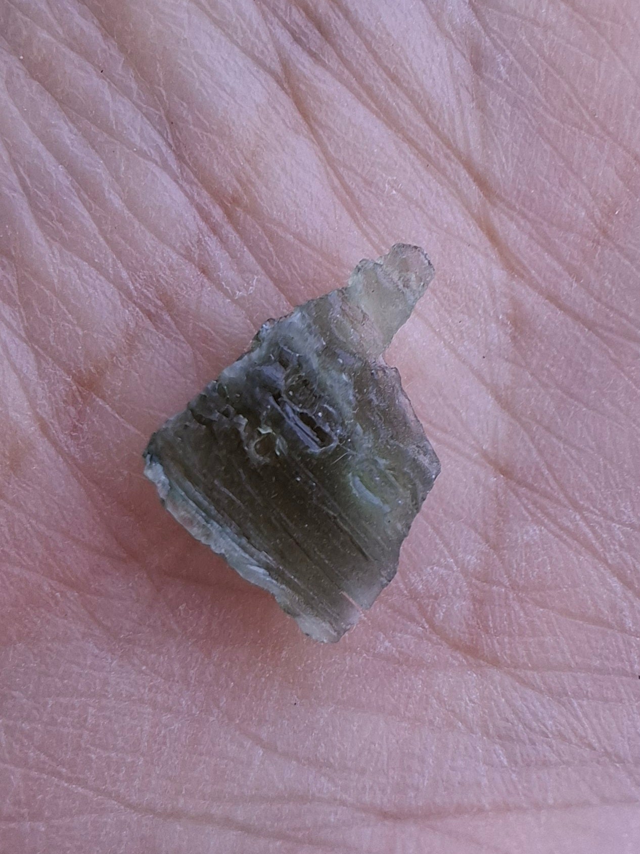 Moldavite Piece, 0.52g, Tektite (Ref: 1389)