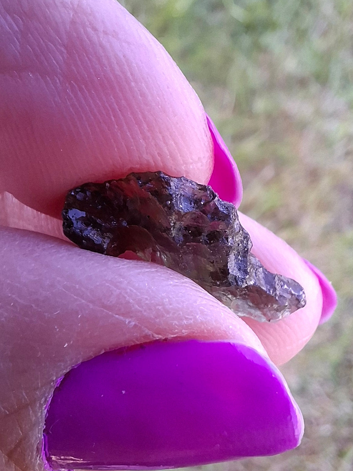 Moldavite Piece, 0.61g, Tektite (Ref: 1457)