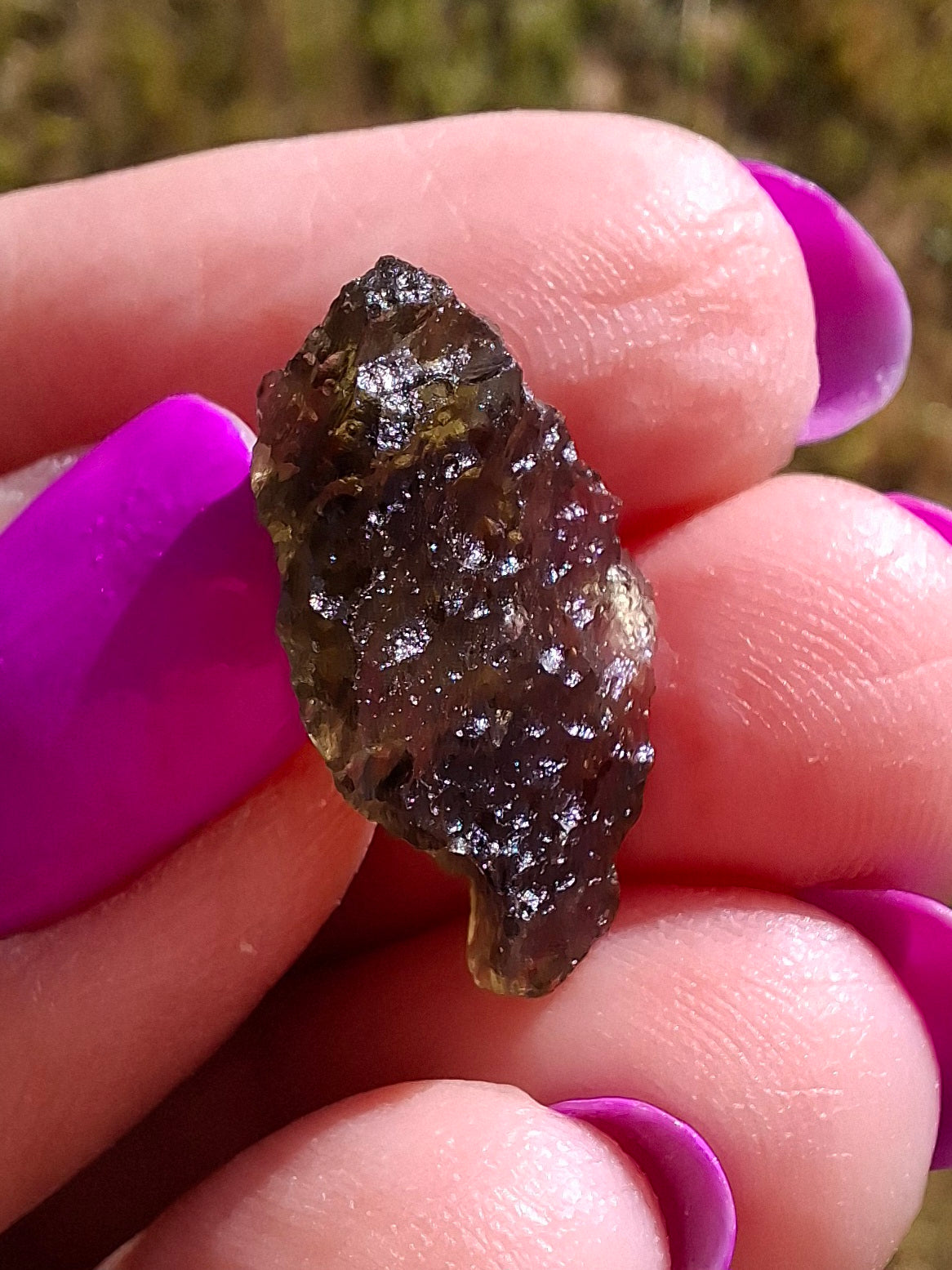 Moldavite Piece, 0.98g, Tektite (Ref: 1427)