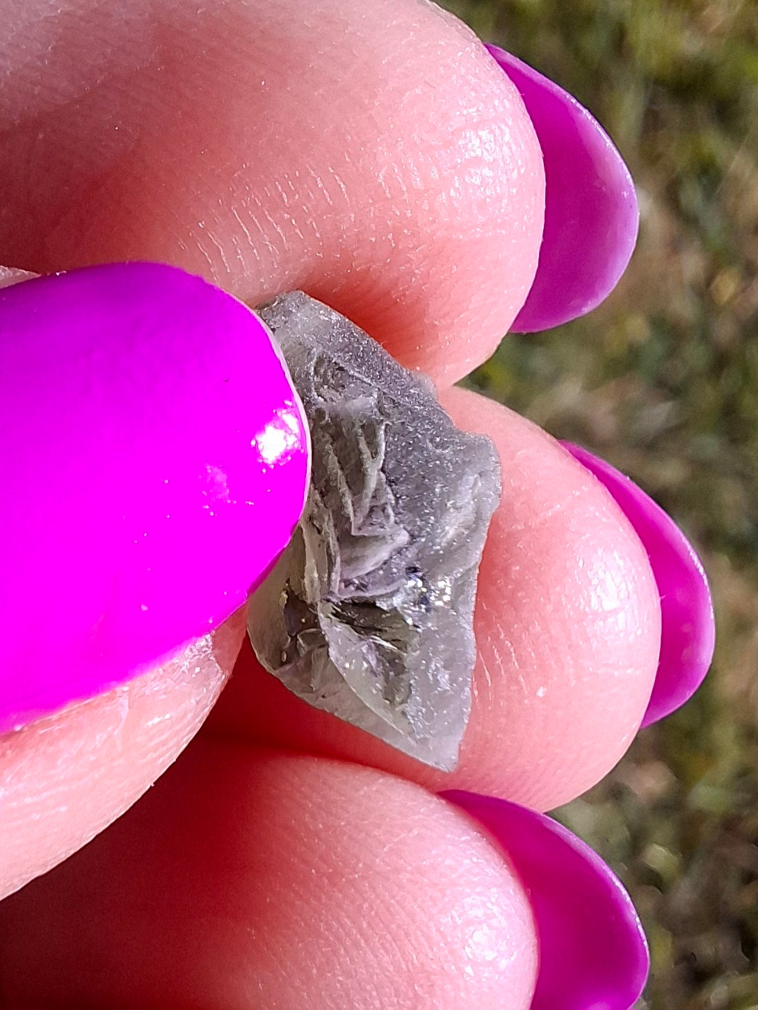 Moldavite Piece, 0.91g, Tektite (Ref: 1460)