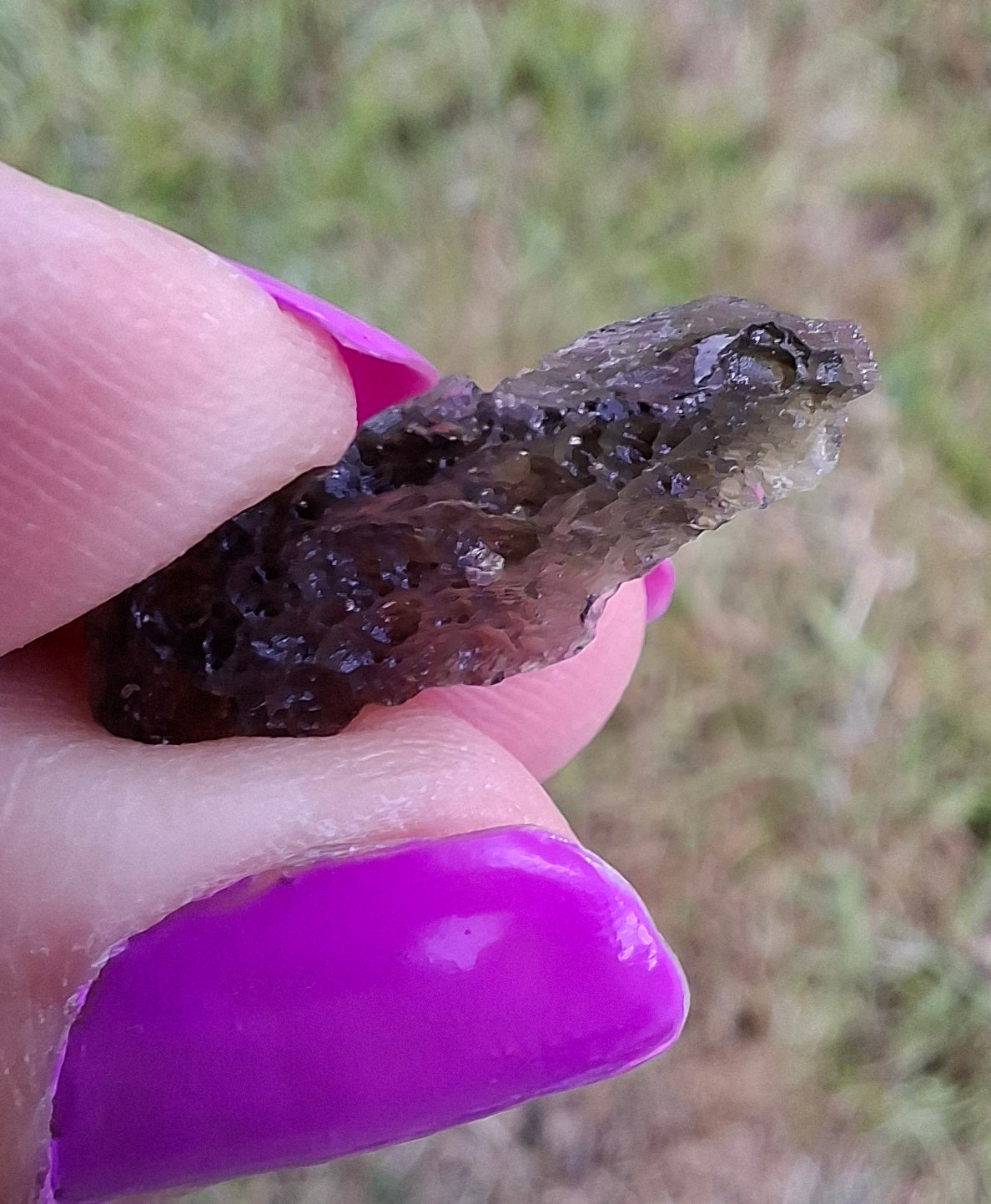Moldavite Piece, 0.98g, Tektite (Ref: 1427)
