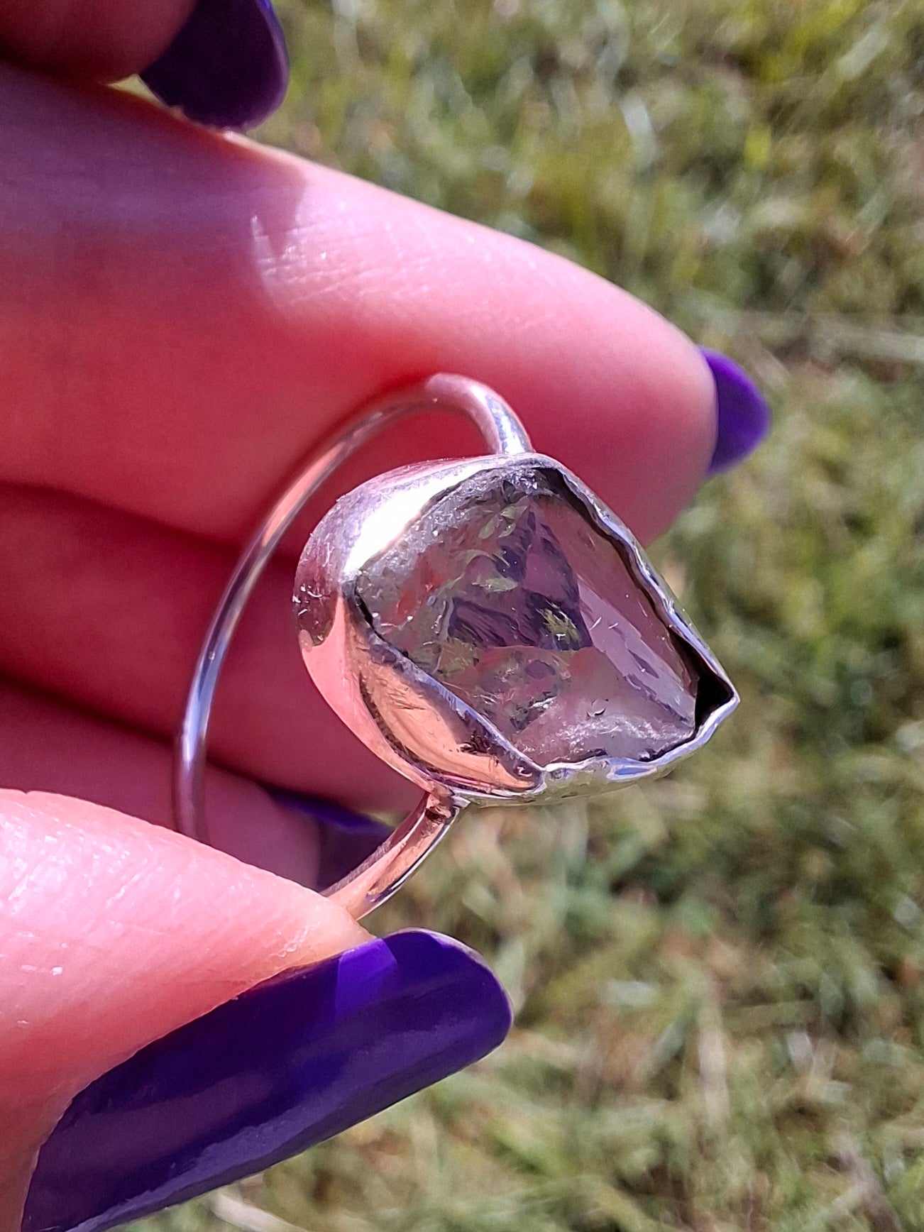 Libyan Desert Glass Ring, size small R, 925 Silver, Tektite (Ref: LR41)