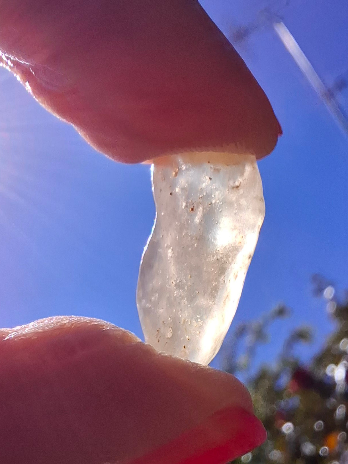 Libyan Desert Glass small Piece, 1.50g, Tektite