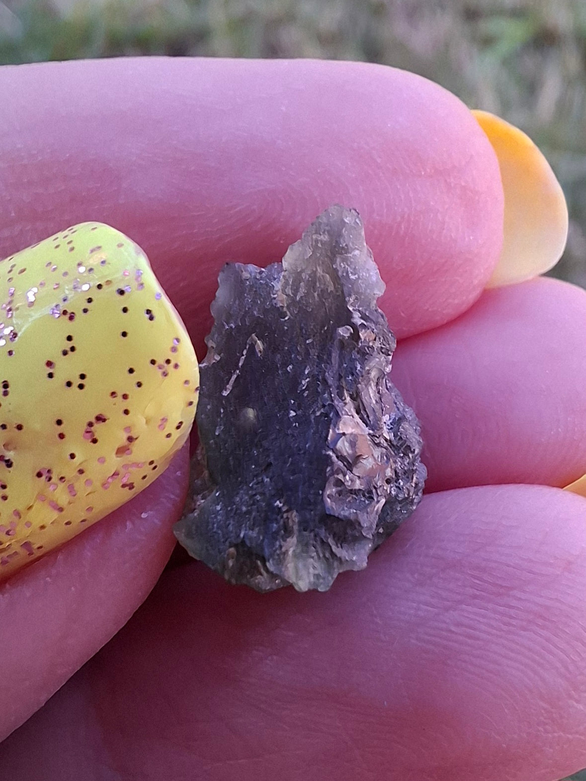 Moldavite Piece, 1.23g, Tektite (Ref: 1484)