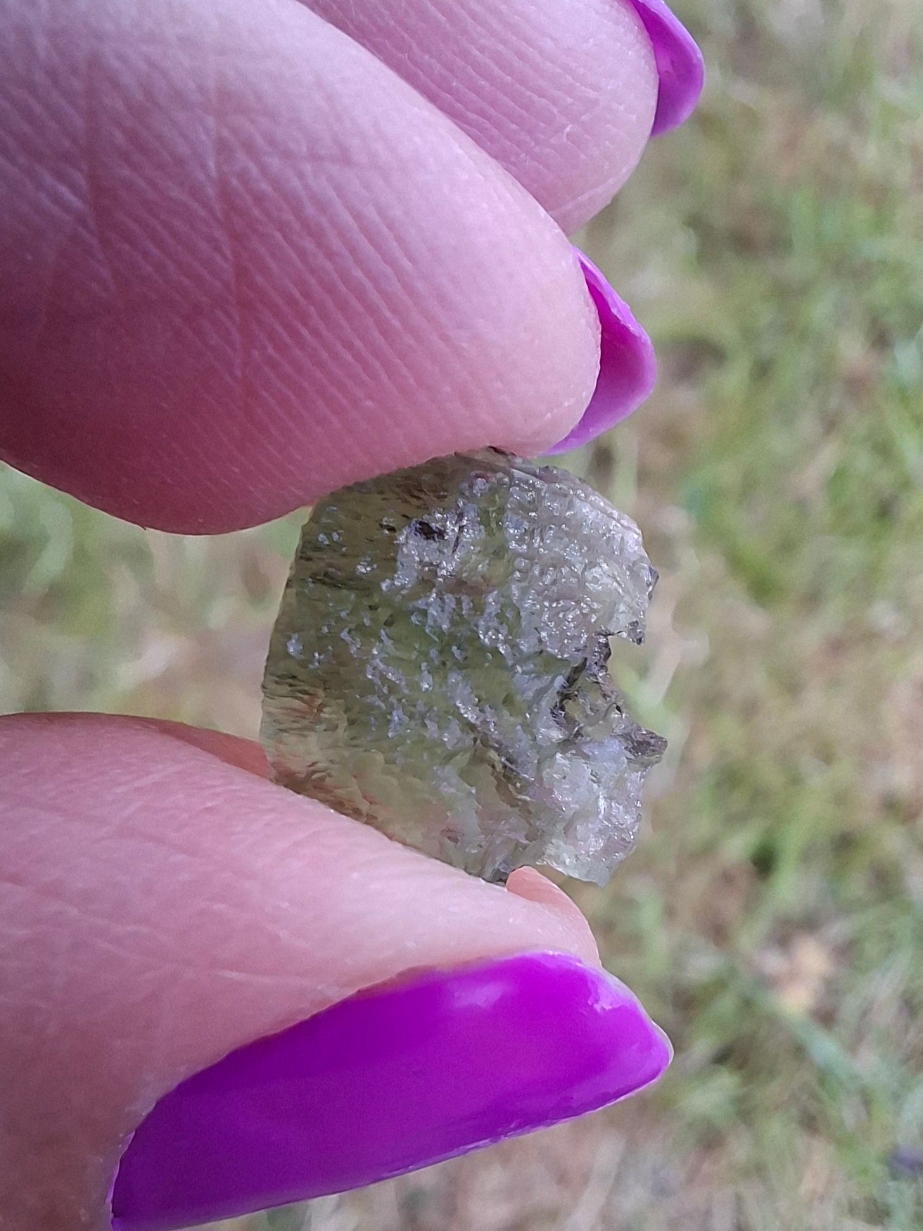 Moldavite Piece, 0.59g, Tektite (Ref: 1428)