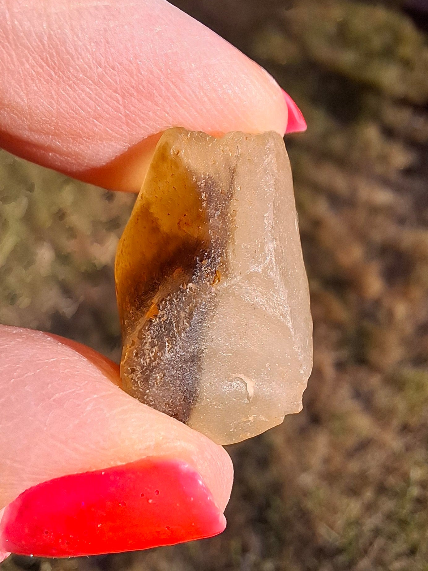 Libyan Desert Glass (darker) Piece, 4.70g, Tektite (Ref: L1372)