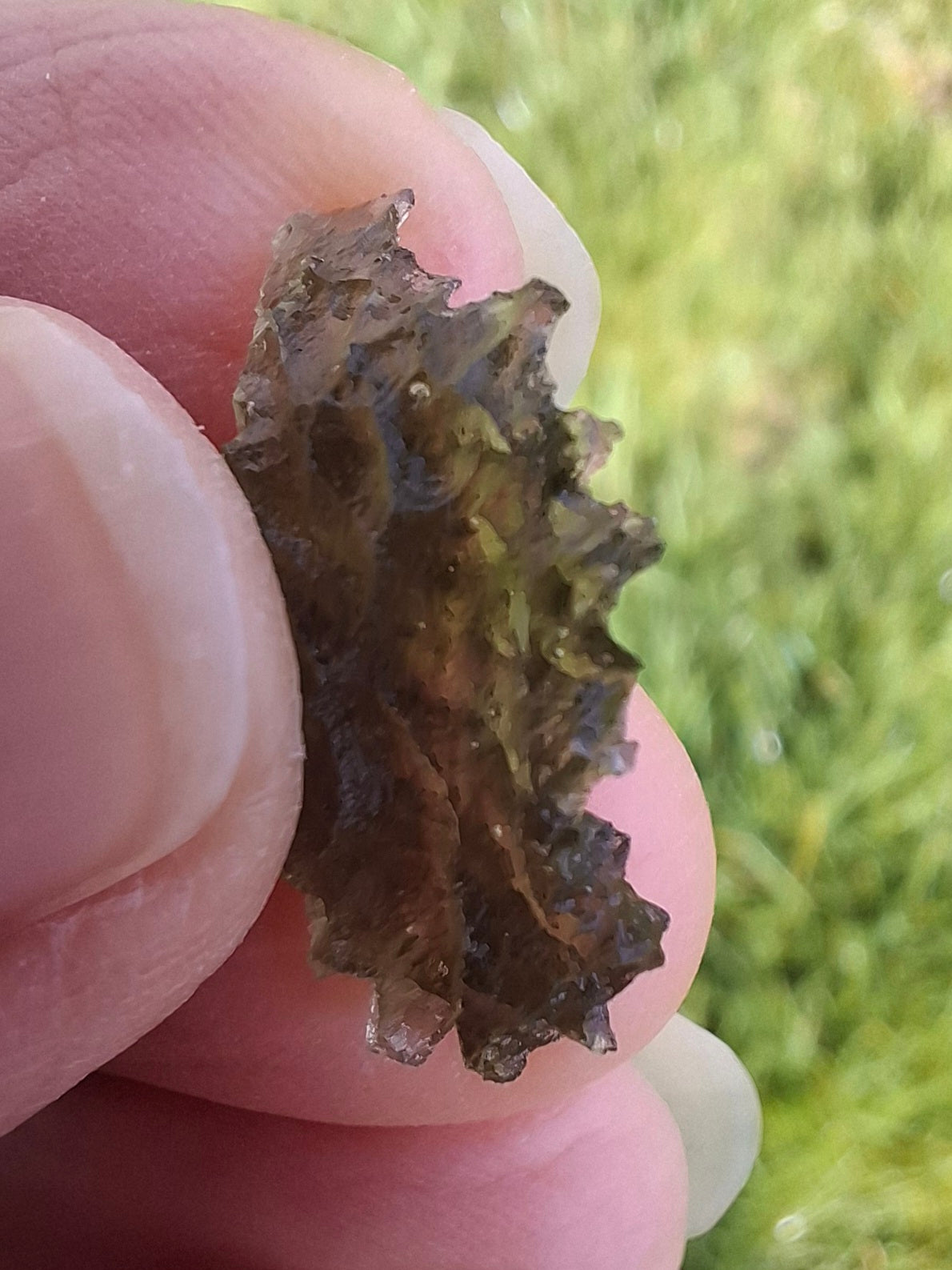 Moldavite Piece, JEZKOVNA BESEDNICE, 1.32g, Tektite (Ref: 1280)