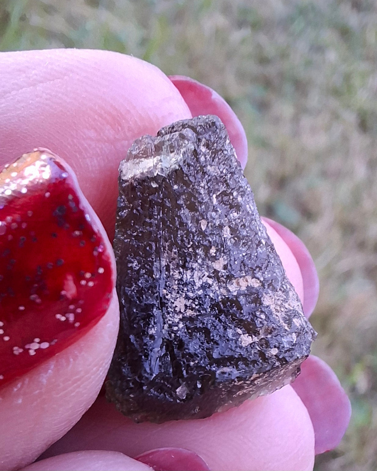 Moldavite Piece, 2.38g, Tektite (Ref: 1466)