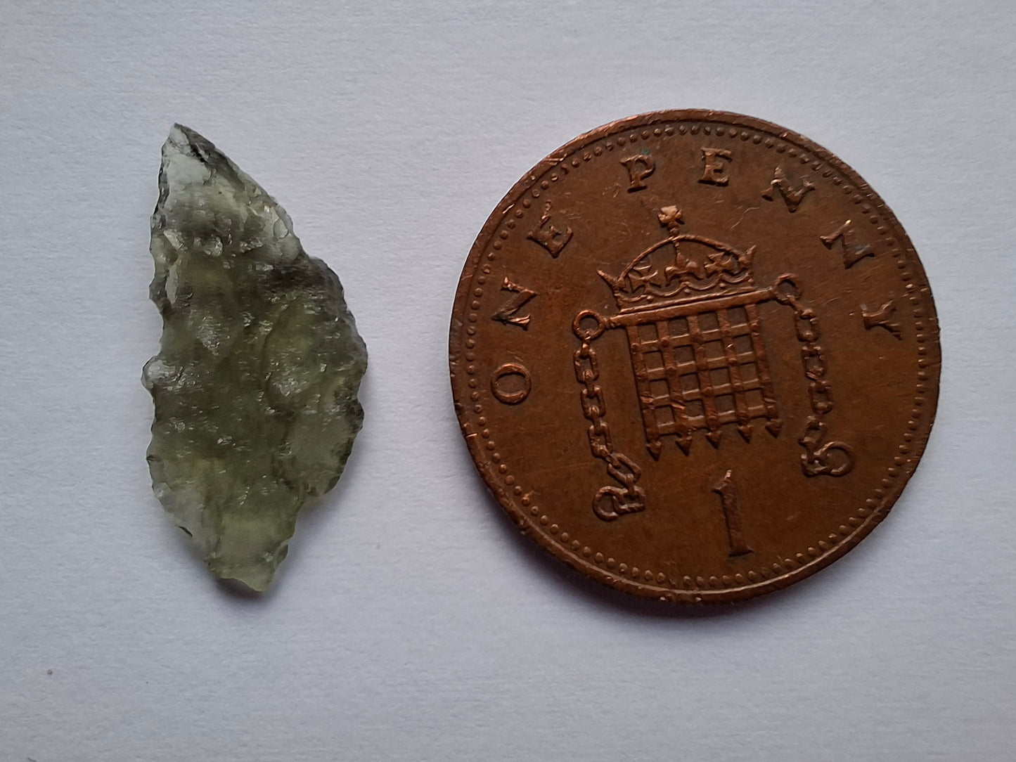 Moldavite Piece, 0.43g, Tektite (Ref: 1435)