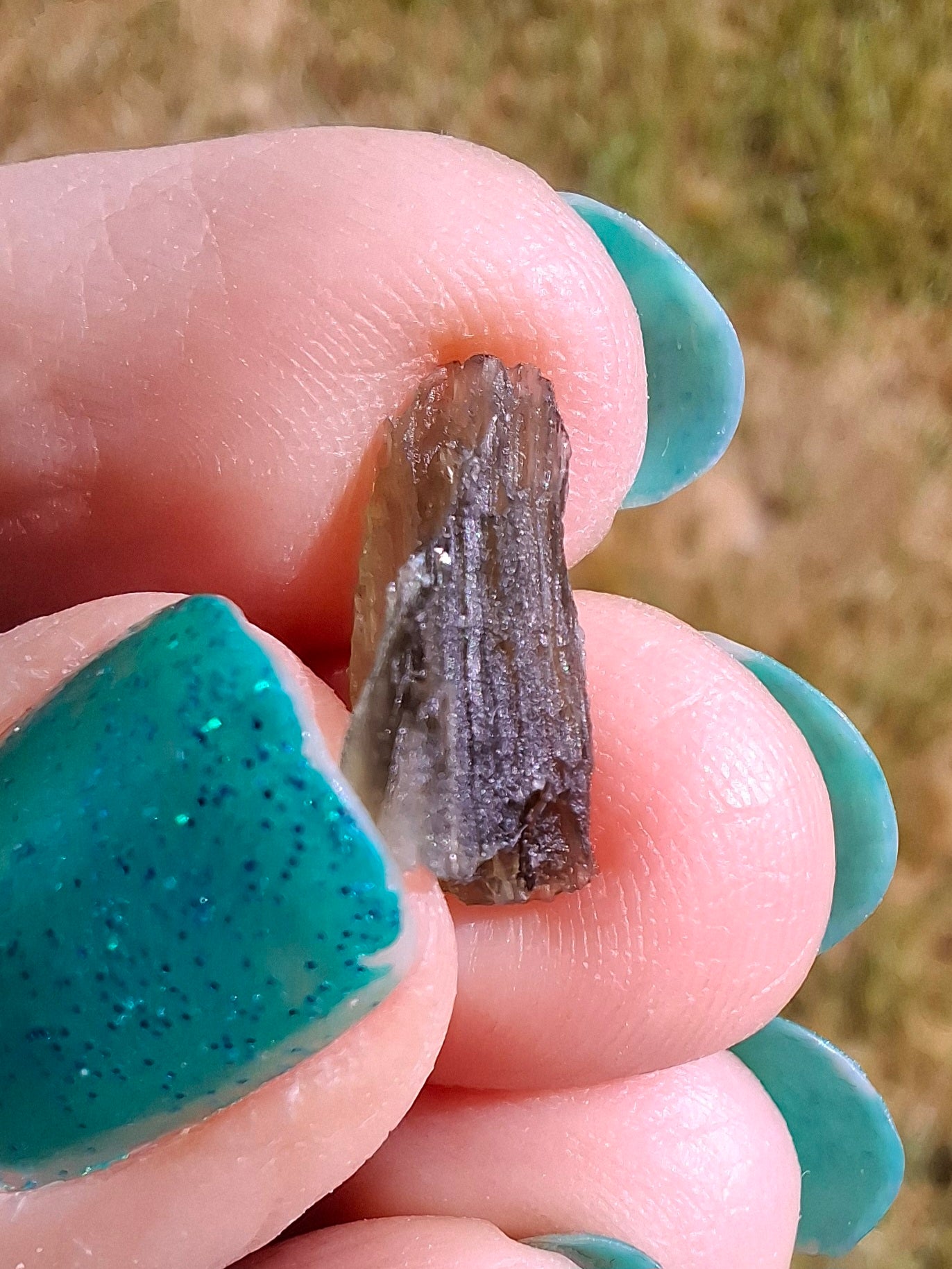 Moldavite Piece, 0.64g, Tektite (Ref: 1424)