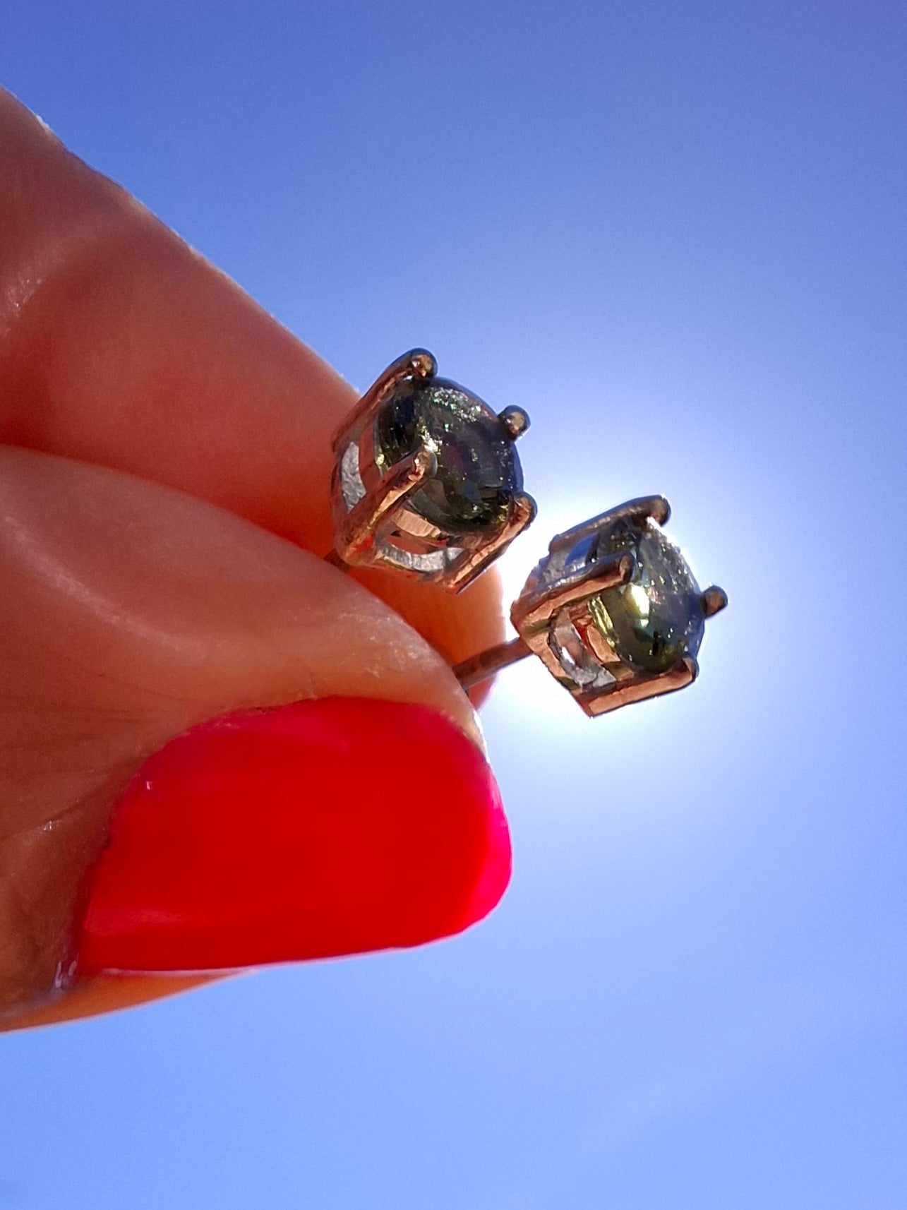 Moldavite (faceted) 5mm STUD EARRINGS, 925 silver, Tektite (Ref: Pair40)