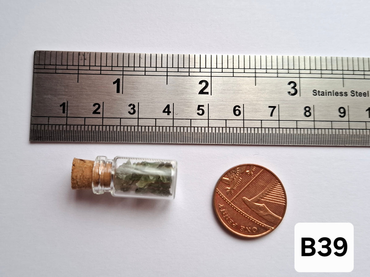 Moldavite Chips (1.00g) in 1ml Bottle, Tektite (Ref: B38)